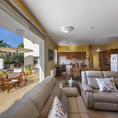 At Last You Can Rent The Perfect Luxury In Larnaca, Larnaca 1392 * Perivólia